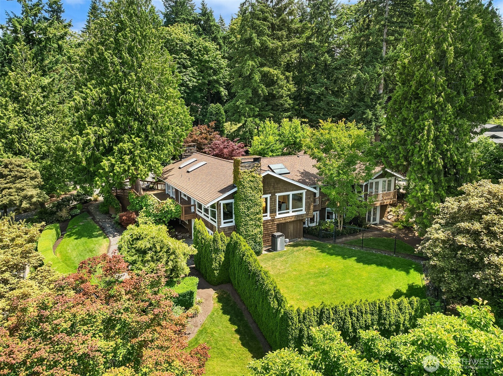 8 Shore Lane