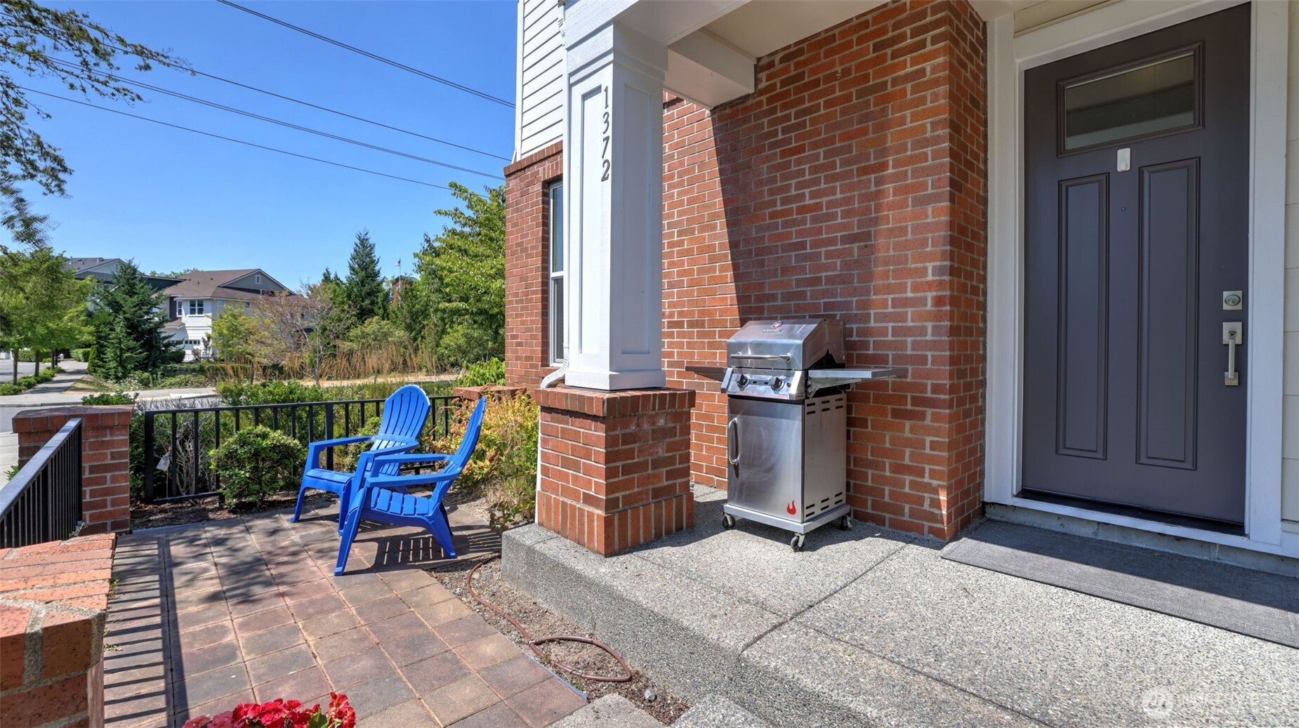 1372 NE Hickory Lane