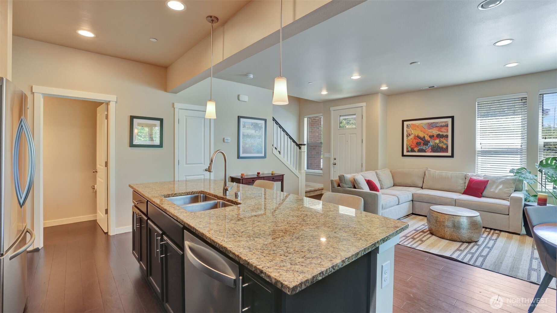 1372 NE Hickory Lane