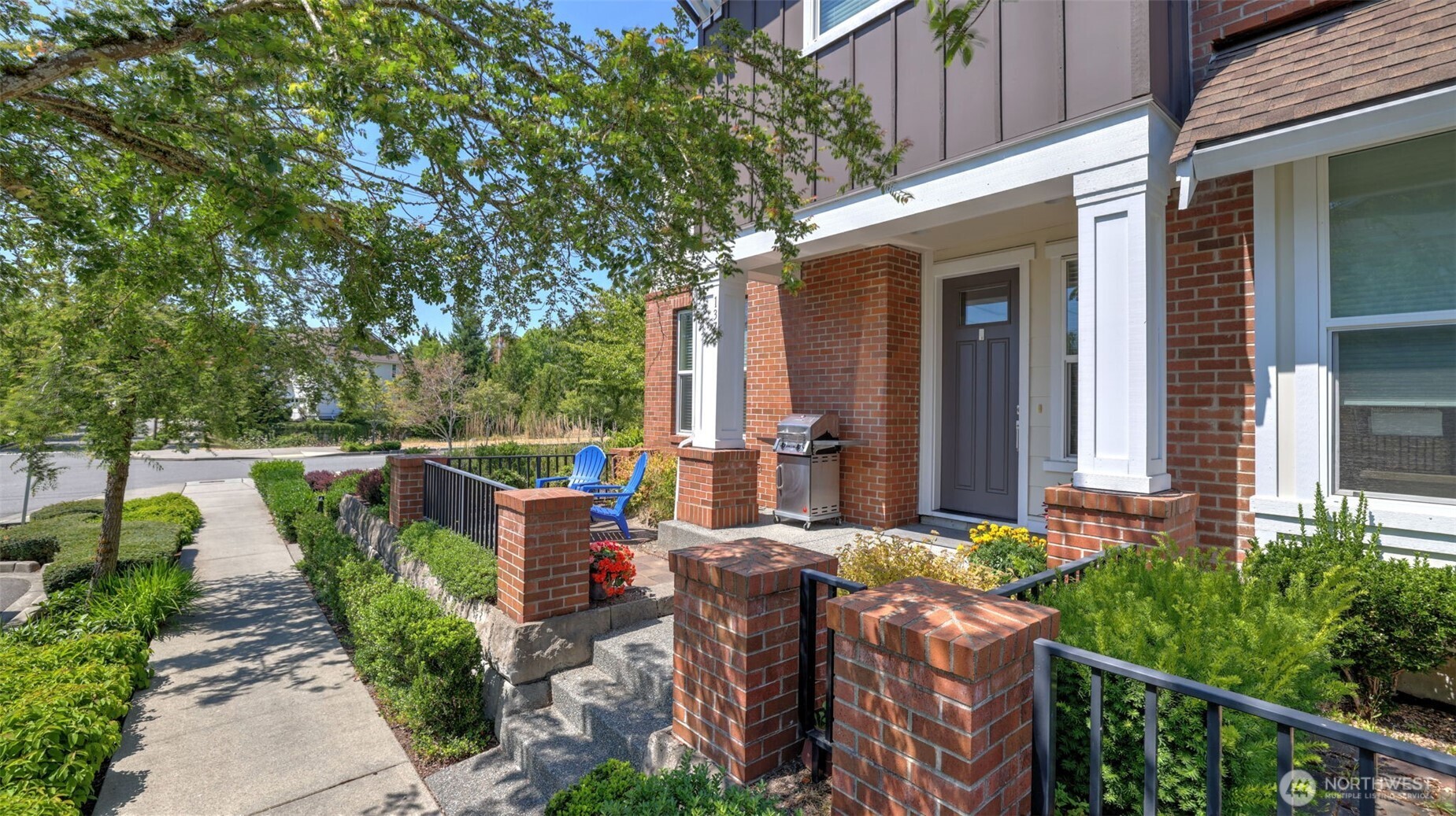 1372 NE Hickory Lane