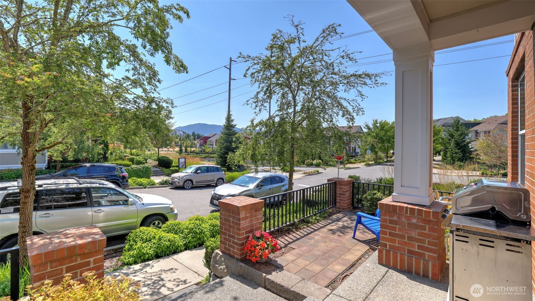 1372 NE Hickory Lane