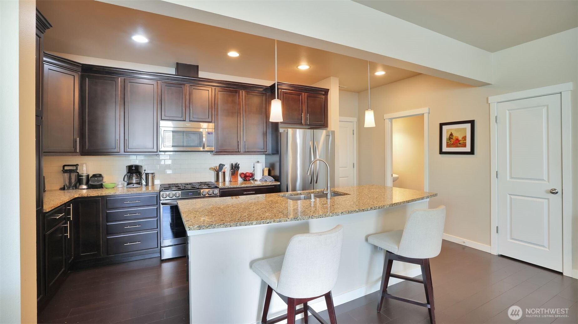 1372 NE Hickory Lane