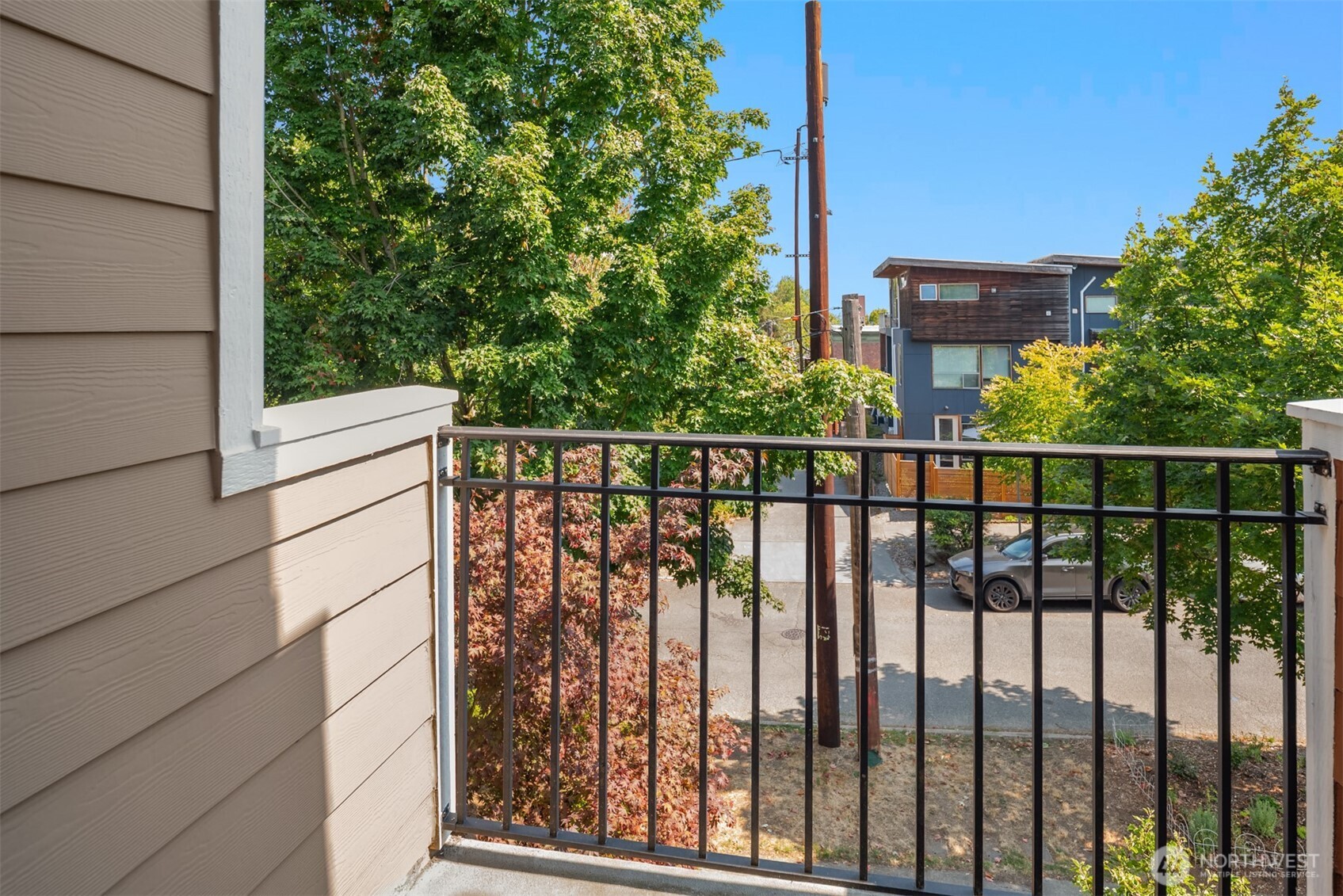 209 18th Avenue E Unit: B