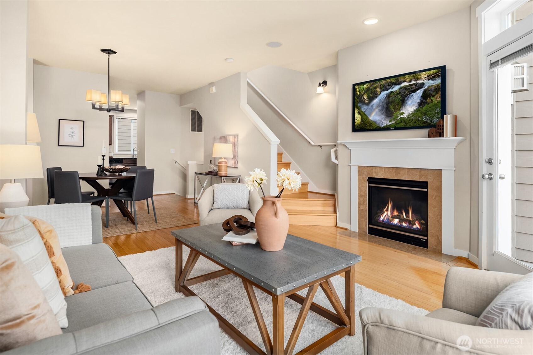 209 18th Avenue E Unit: B