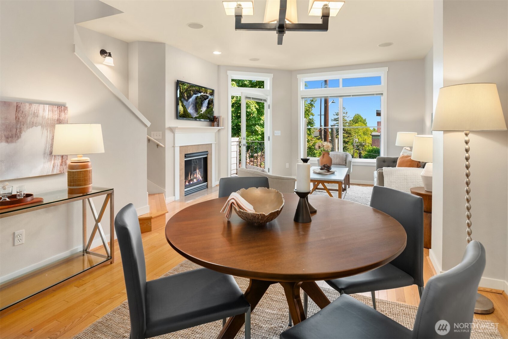 209 18th Avenue E Unit: B