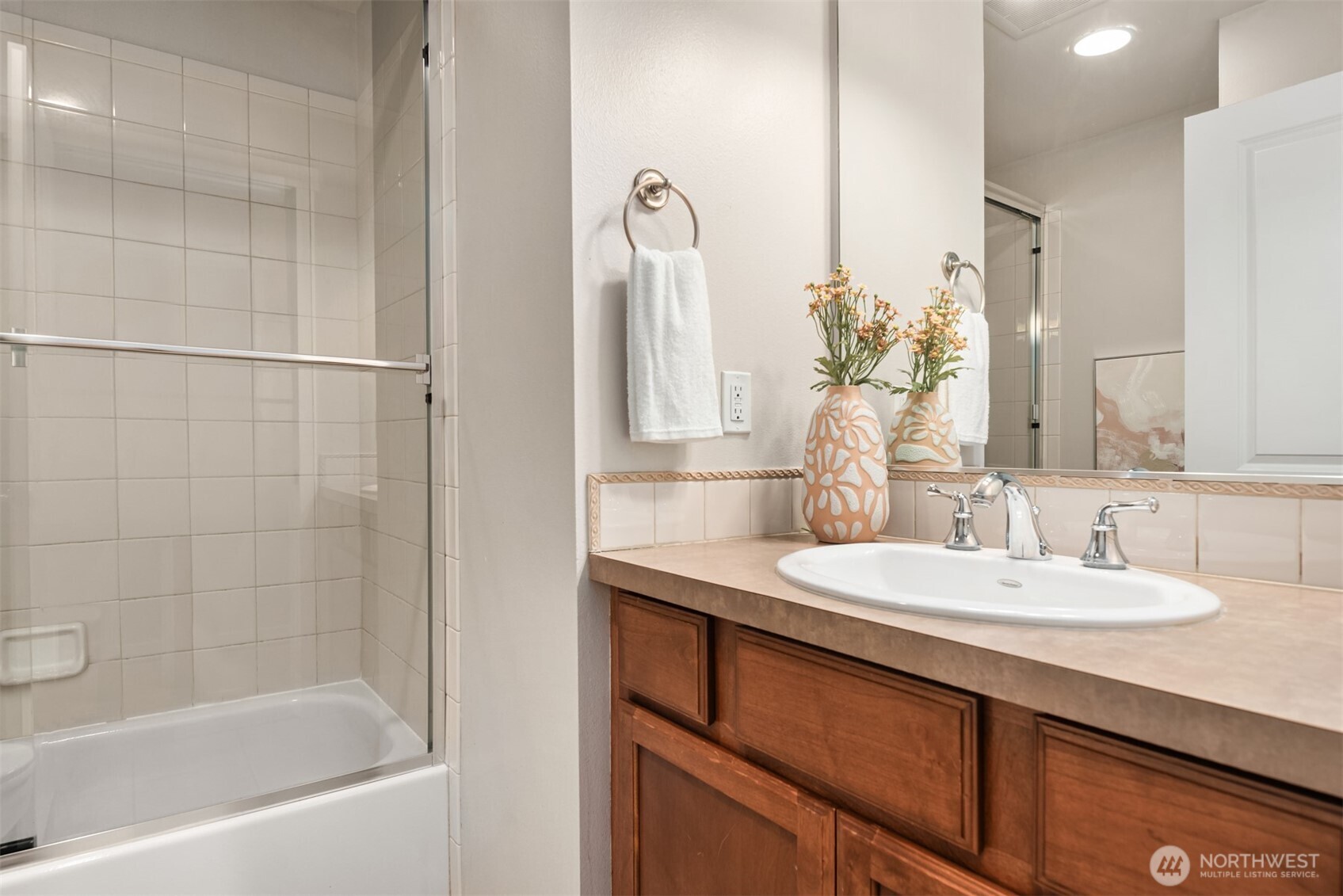 209 18th Avenue E Unit: B