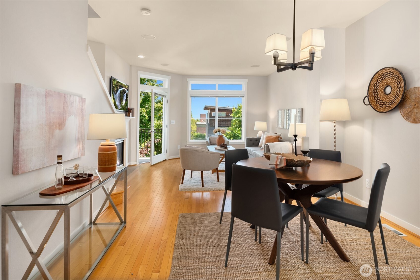 209 18th Avenue E Unit: B