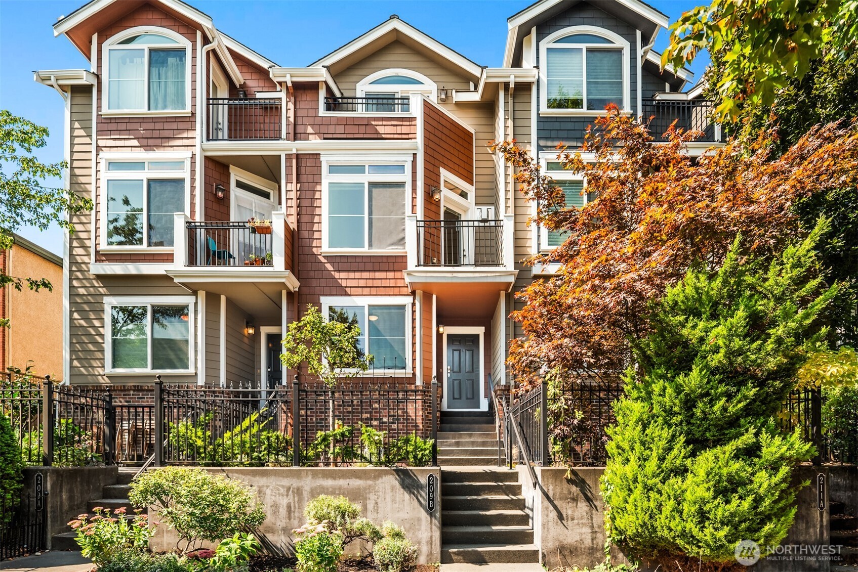 209 18th Avenue E Unit: B