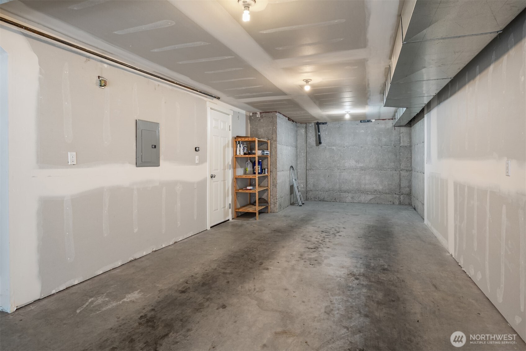 209 18th Avenue E Unit: B
