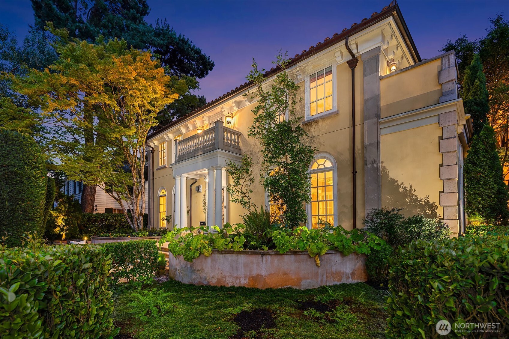 623 W Highland Drive