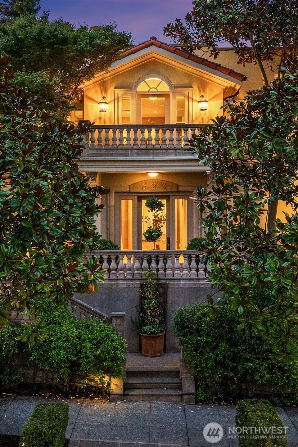 623 W Highland Drive