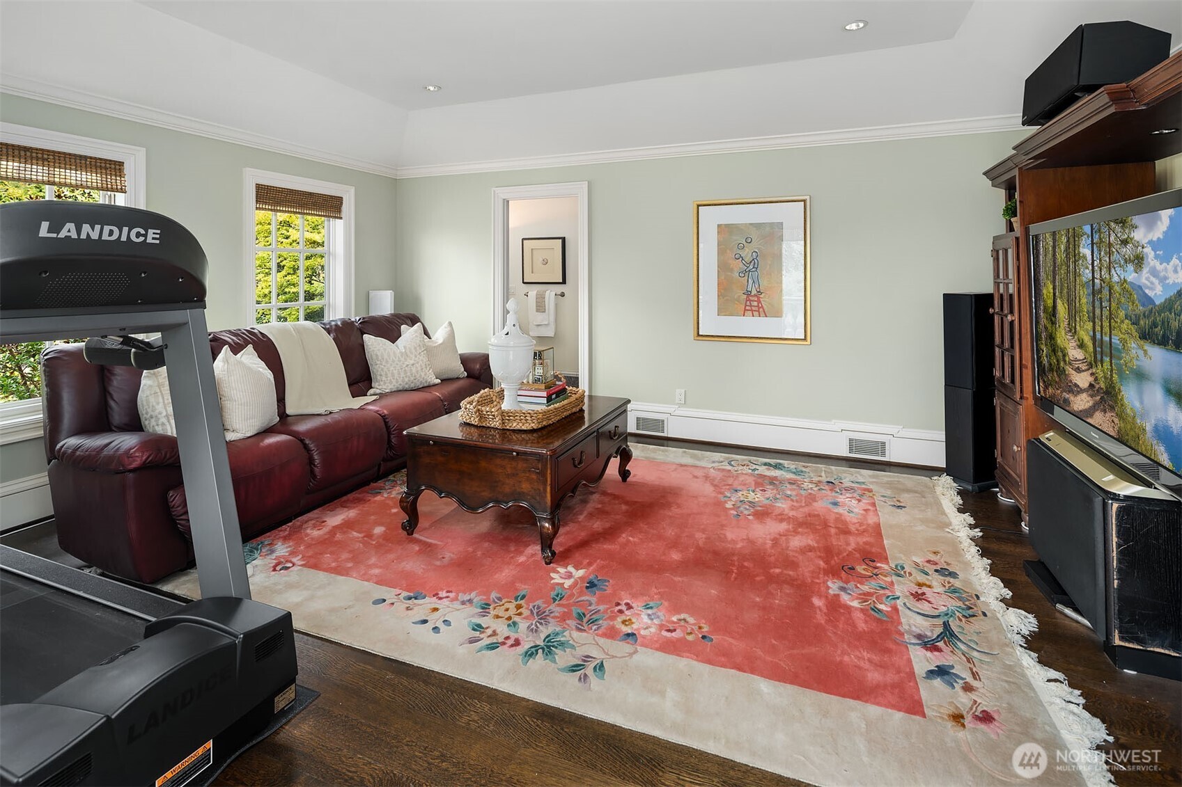 623 W Highland Drive