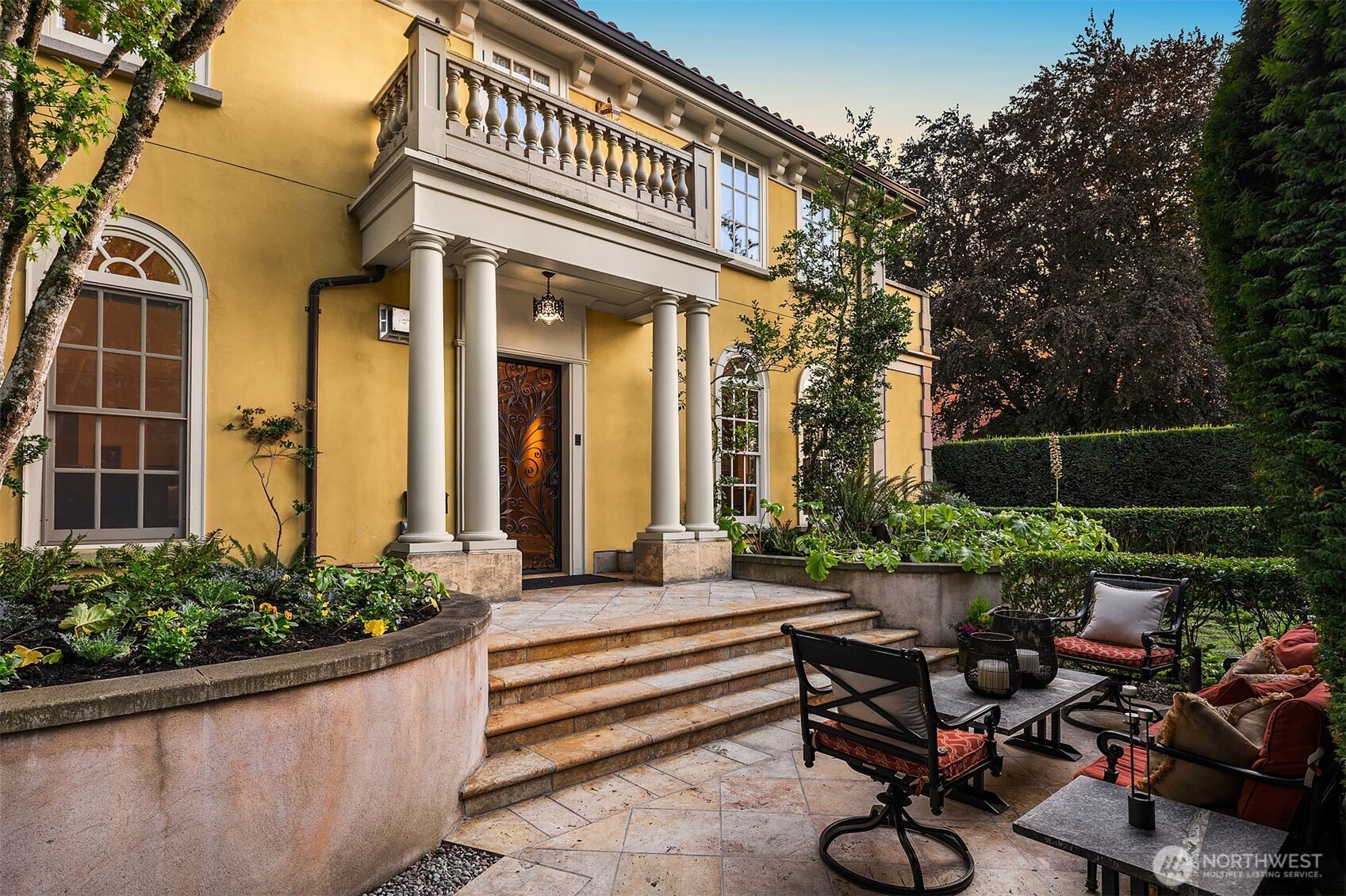 623 W Highland Drive