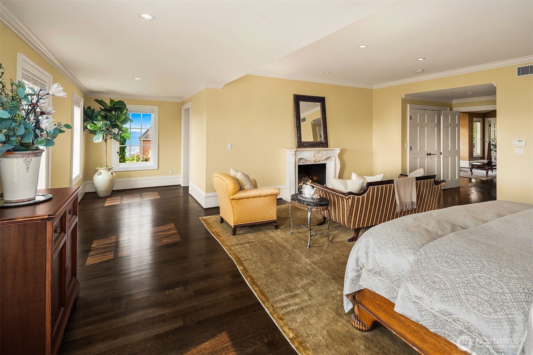 623 W Highland Drive