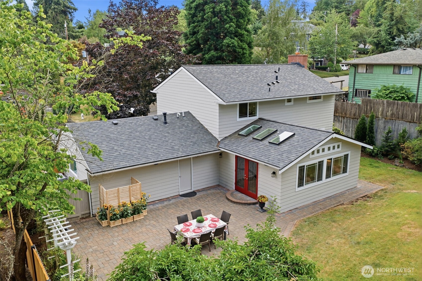 7616 SE 37th Place