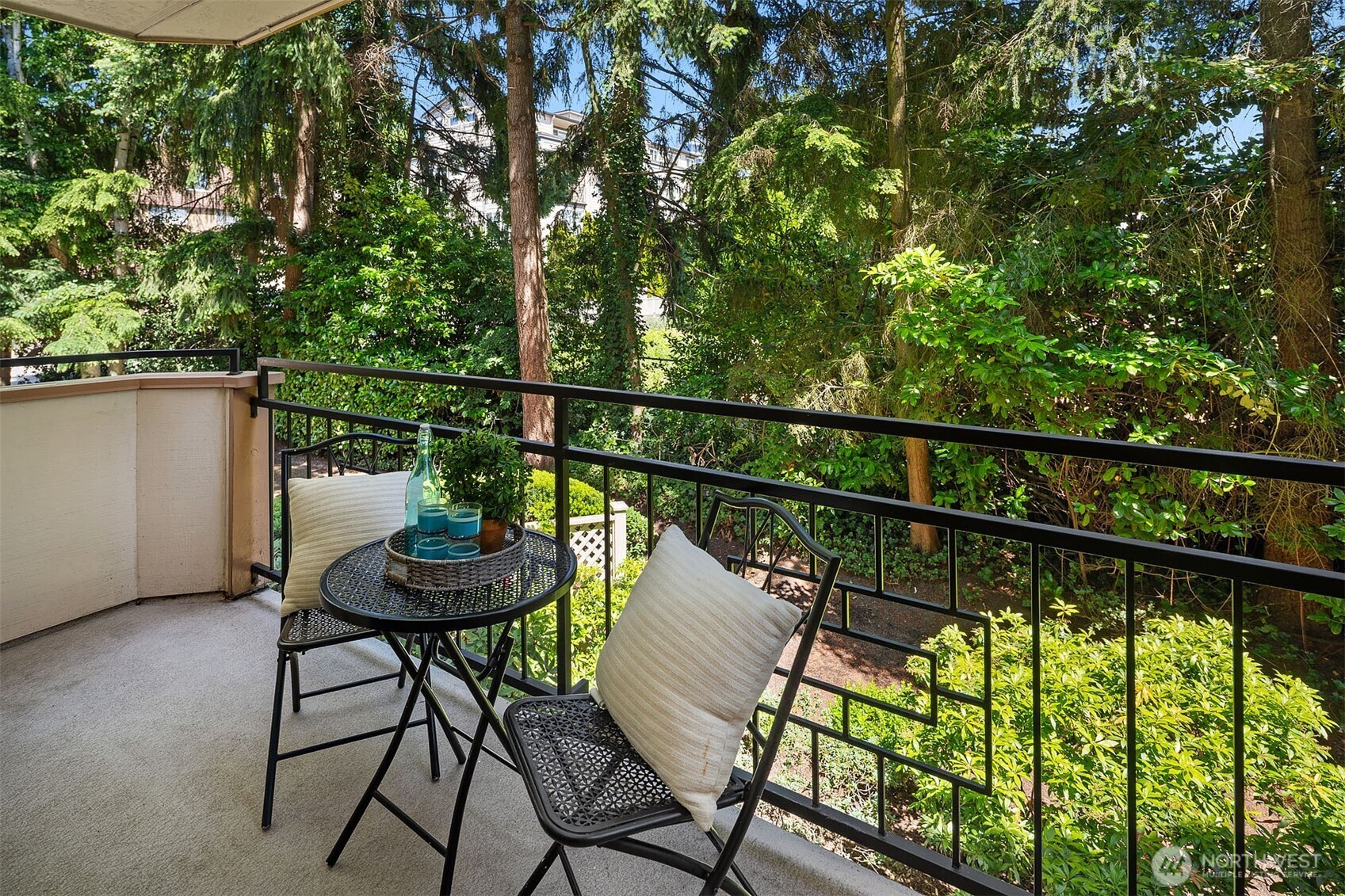 200 99th Avenue NE Unit: 28