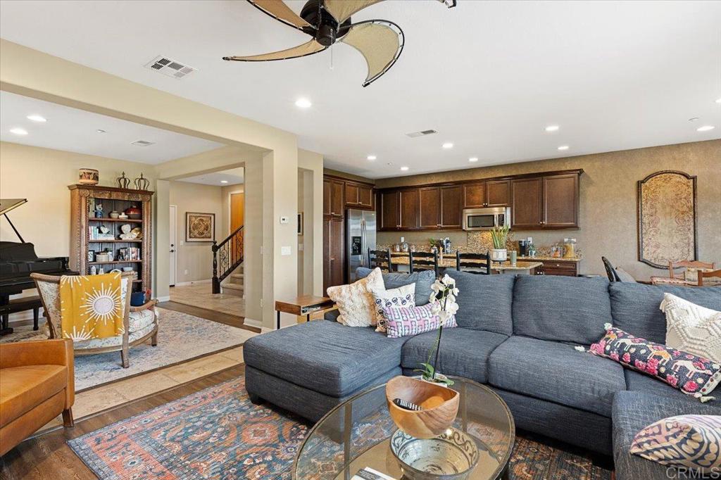 8408 Christopher Ridge