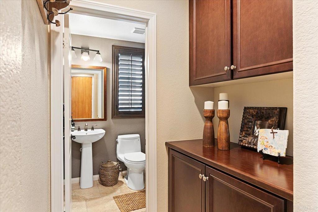 8408 Christopher Ridge