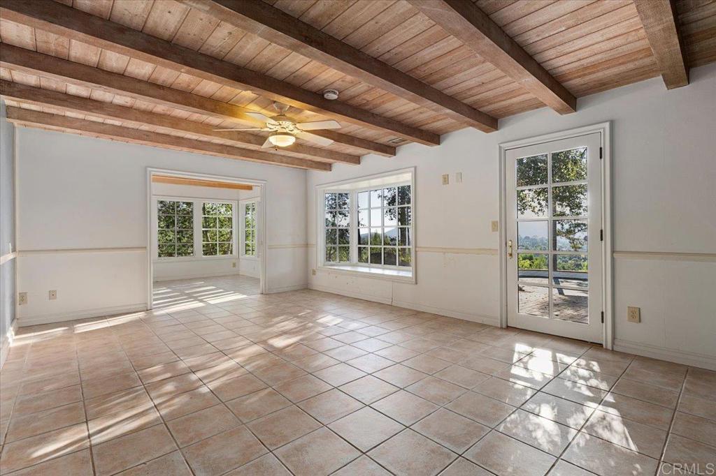 748 Old Oak Ridge