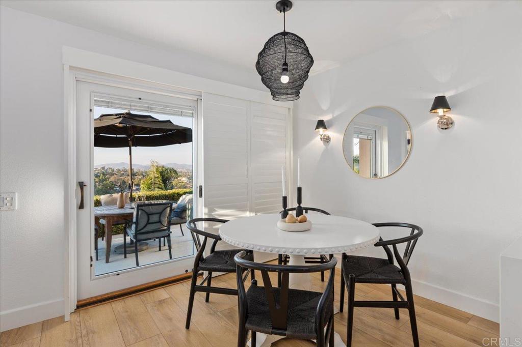 1262 Rue Saint Martin