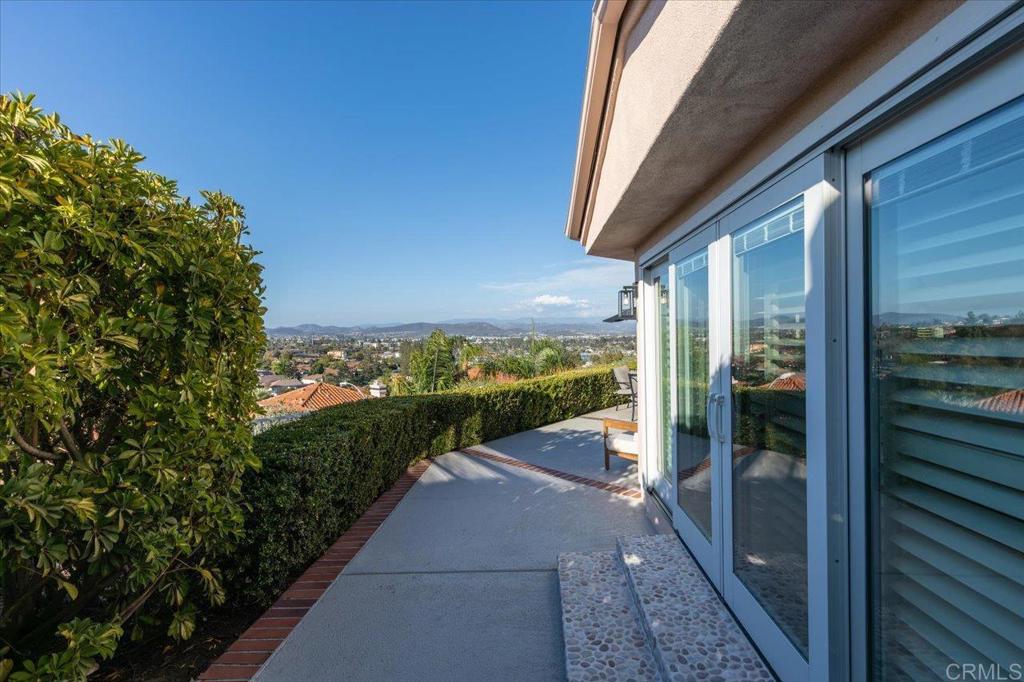 1262 Rue Saint Martin