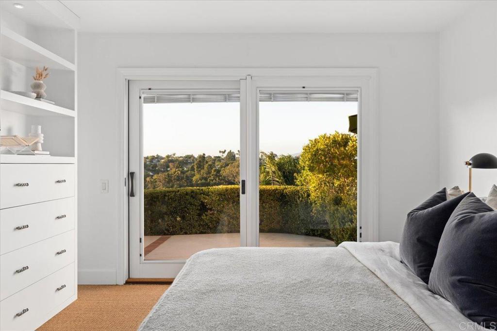 1262 Rue Saint Martin