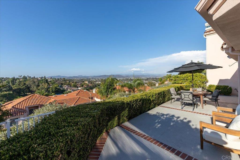 1262 Rue Saint Martin