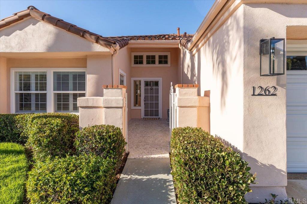 1262 Rue Saint Martin