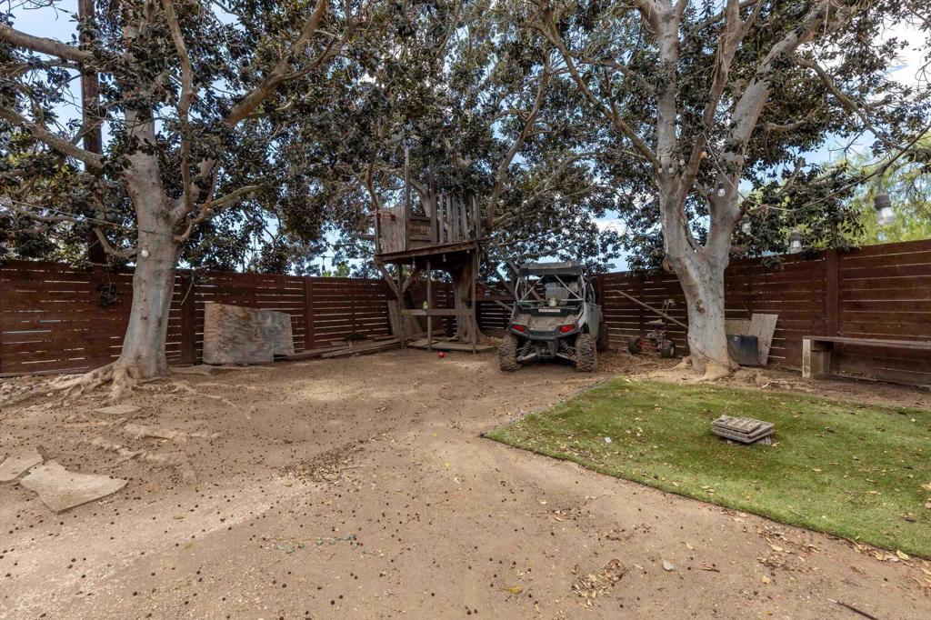 157 S Mercedes Road