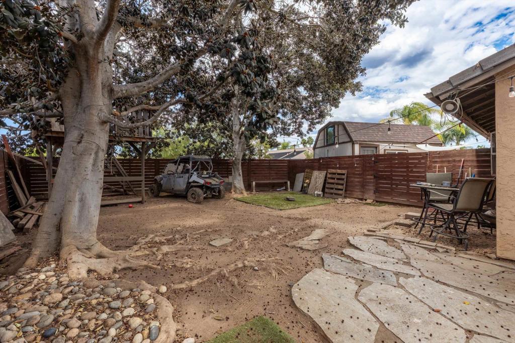 157 S Mercedes Road