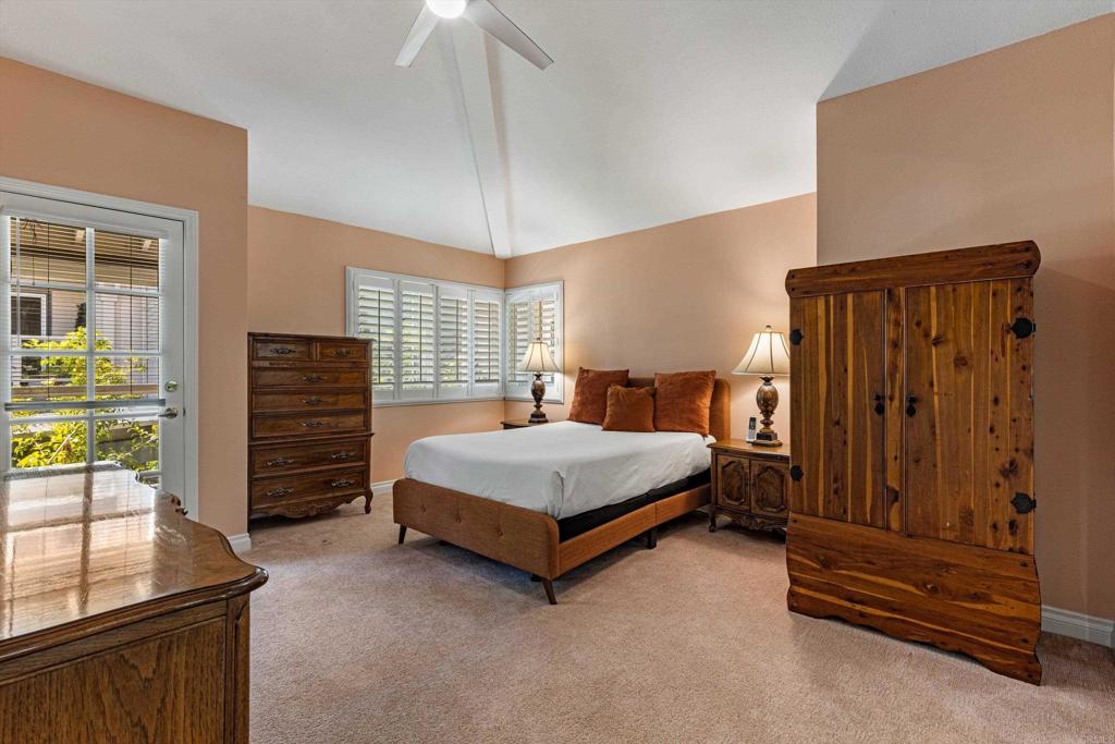 1664 Circa Del Lago E202