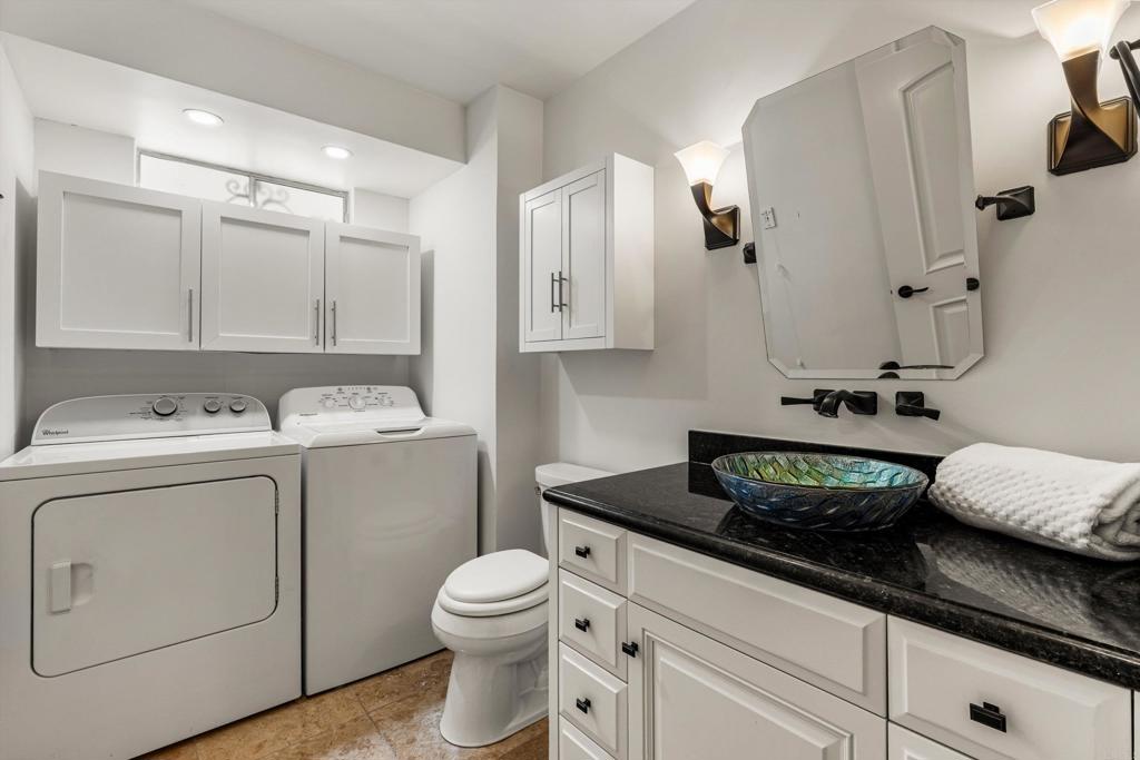 1664 Circa Del Lago E202