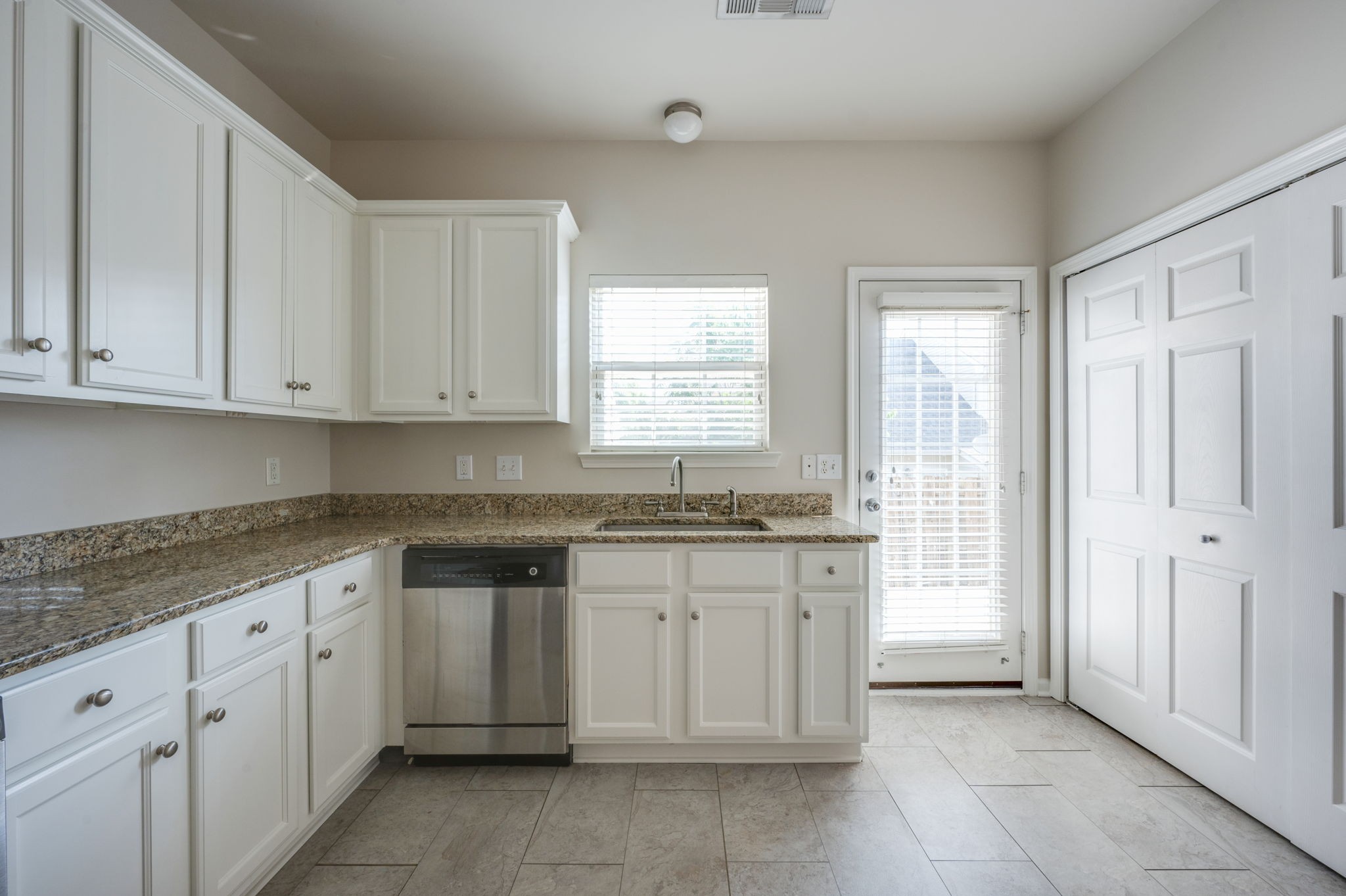 1101 Downs Blvd Unit: 279