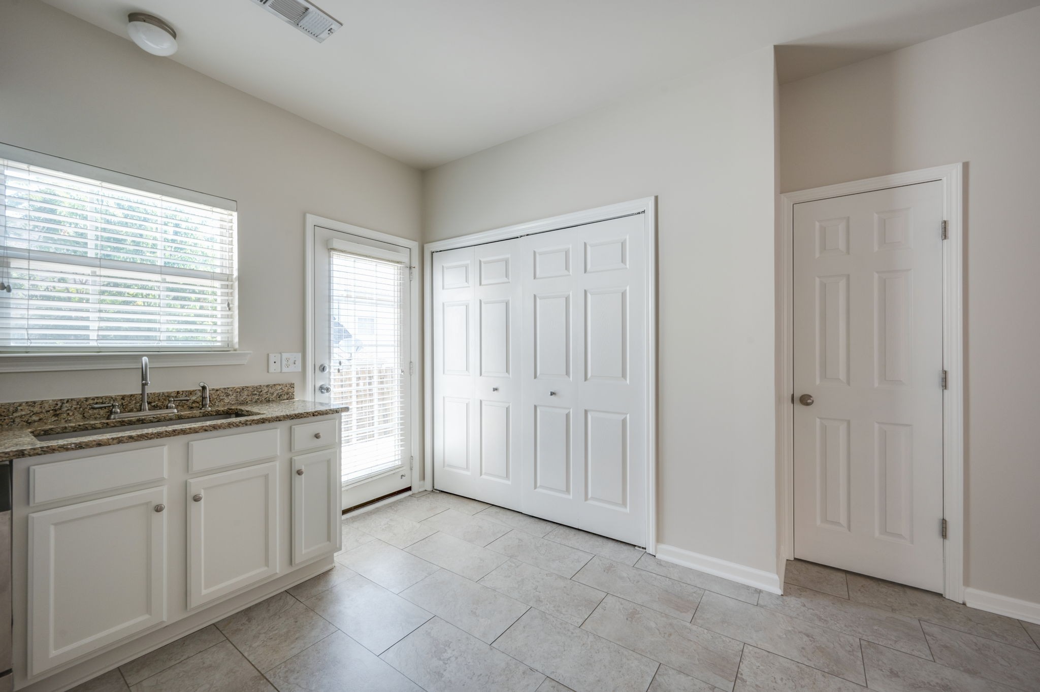 1101 Downs Blvd Unit: 279