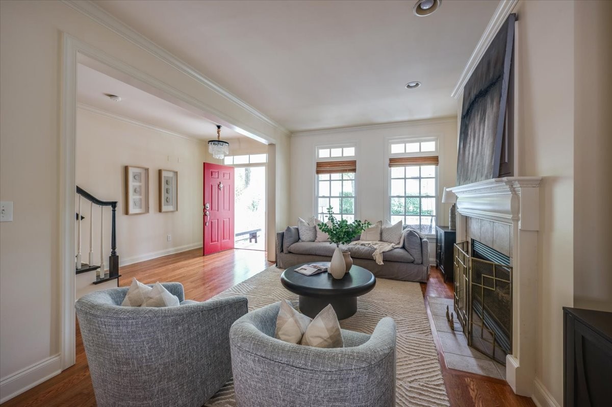 211 Prospect Ave