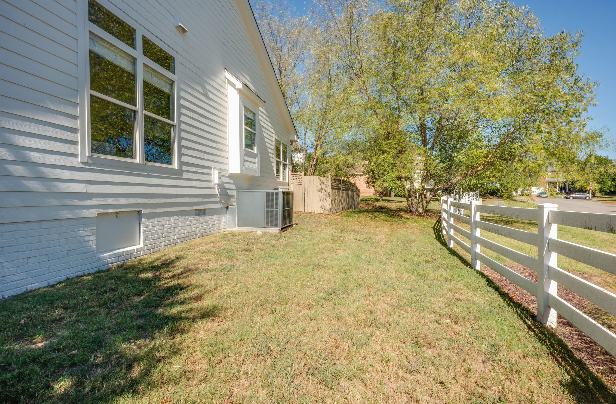 3100 Traviston Dr
