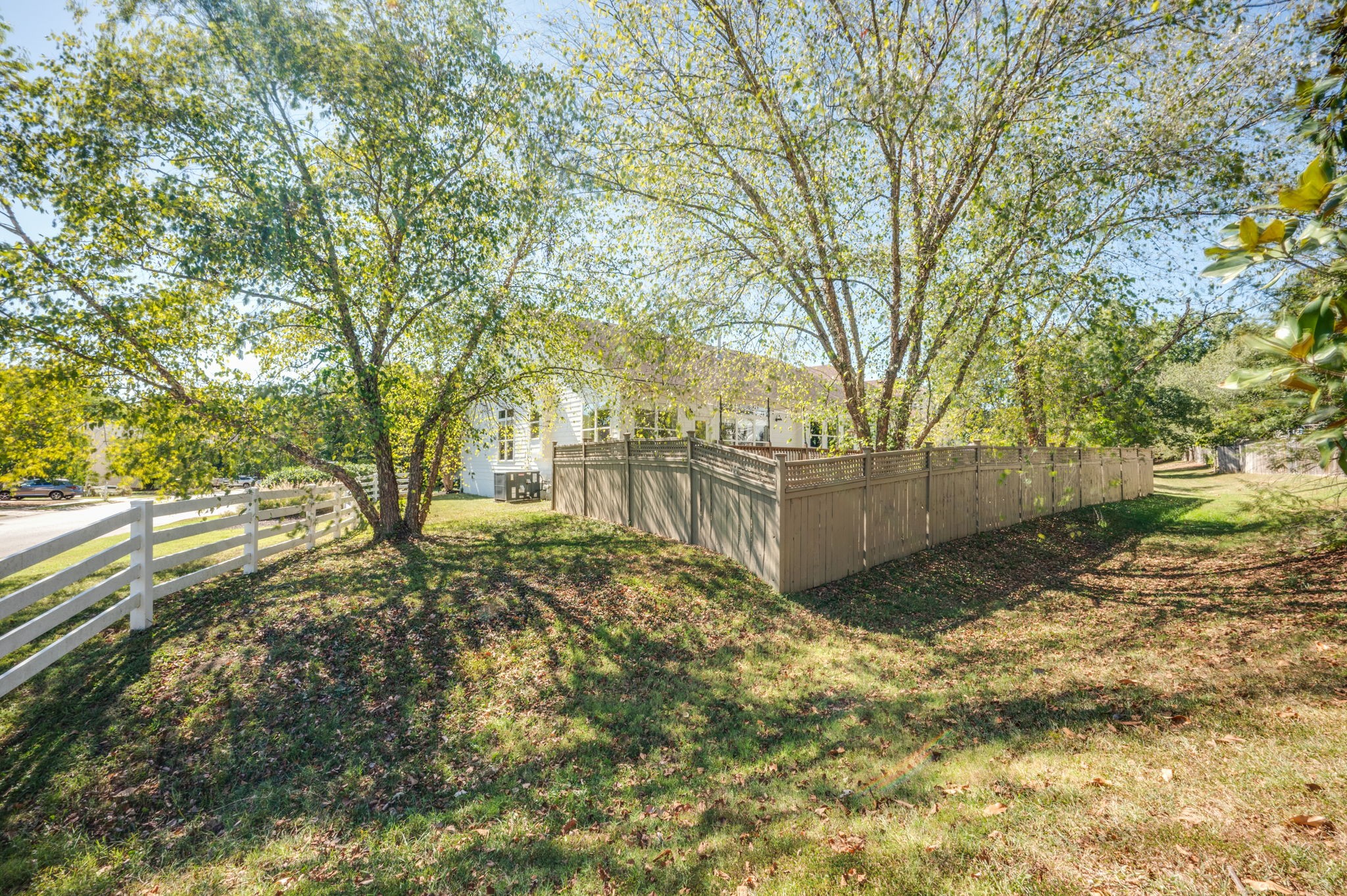 3100 Traviston Dr
