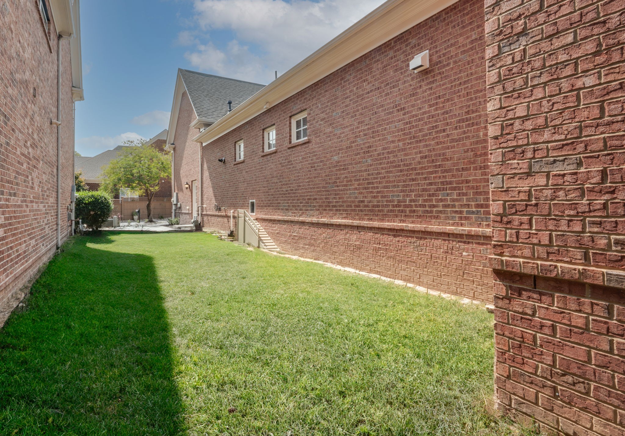 311 White Moss Pl