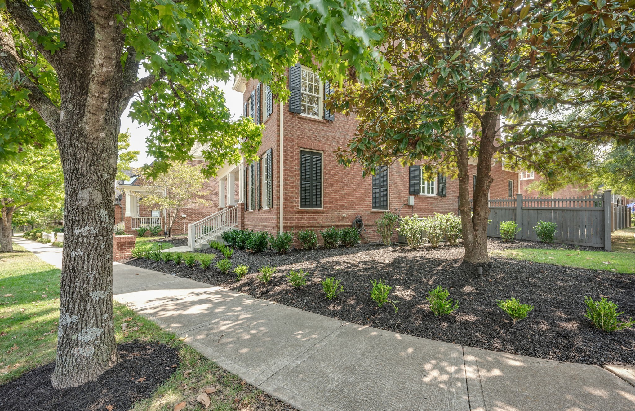 311 White Moss Pl