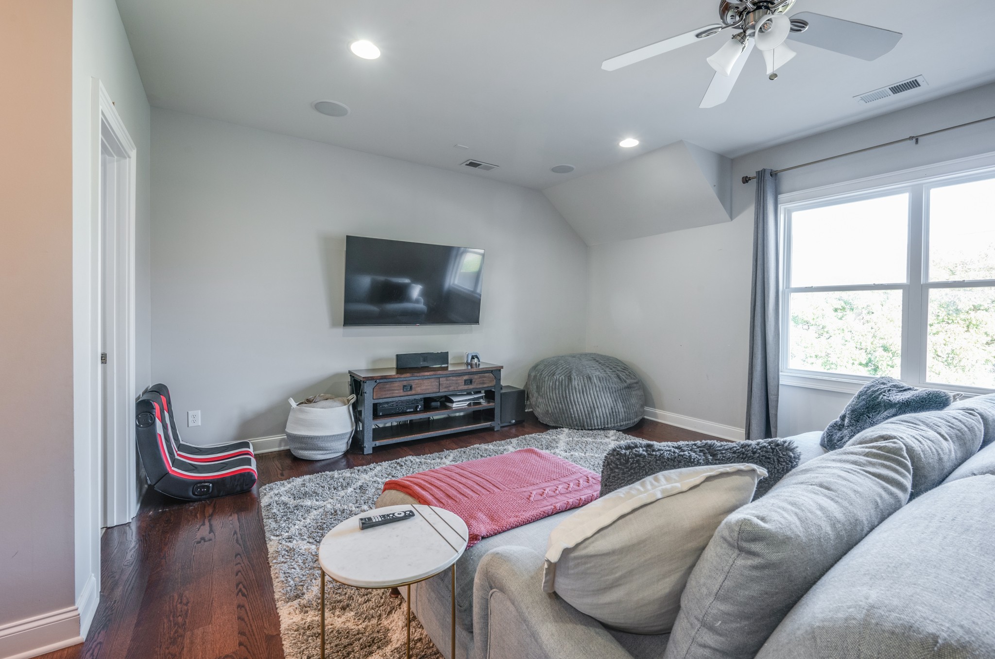 1410 Westhaven Blvd