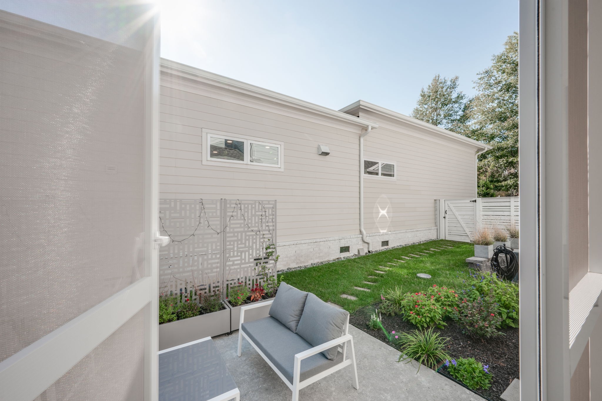 1206 Jewell Ave