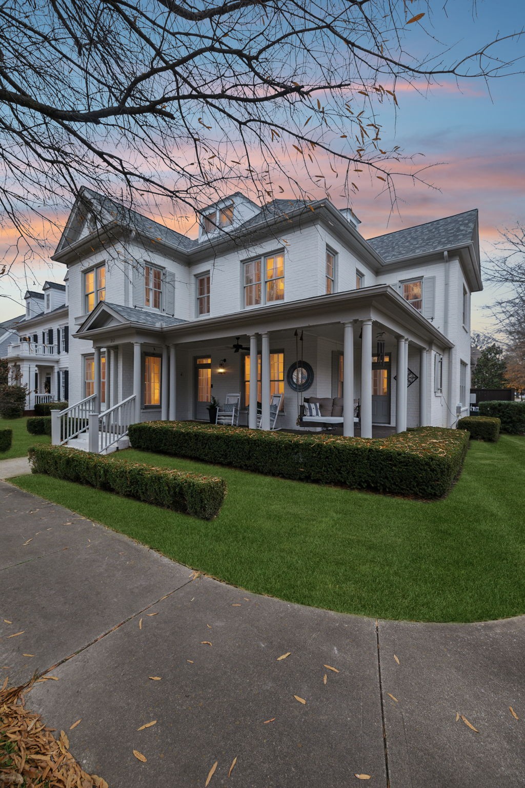 212 Cheltenham Ave