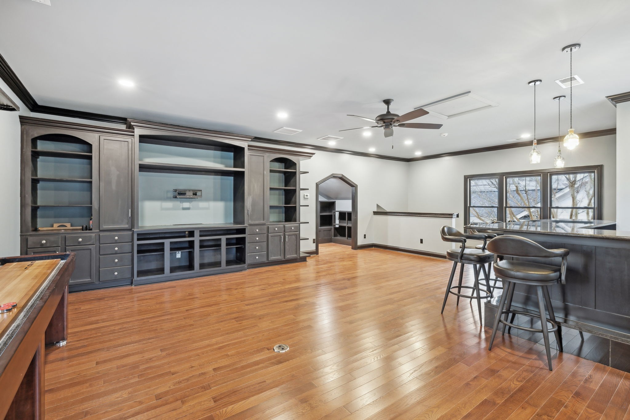 212 Cheltenham Ave