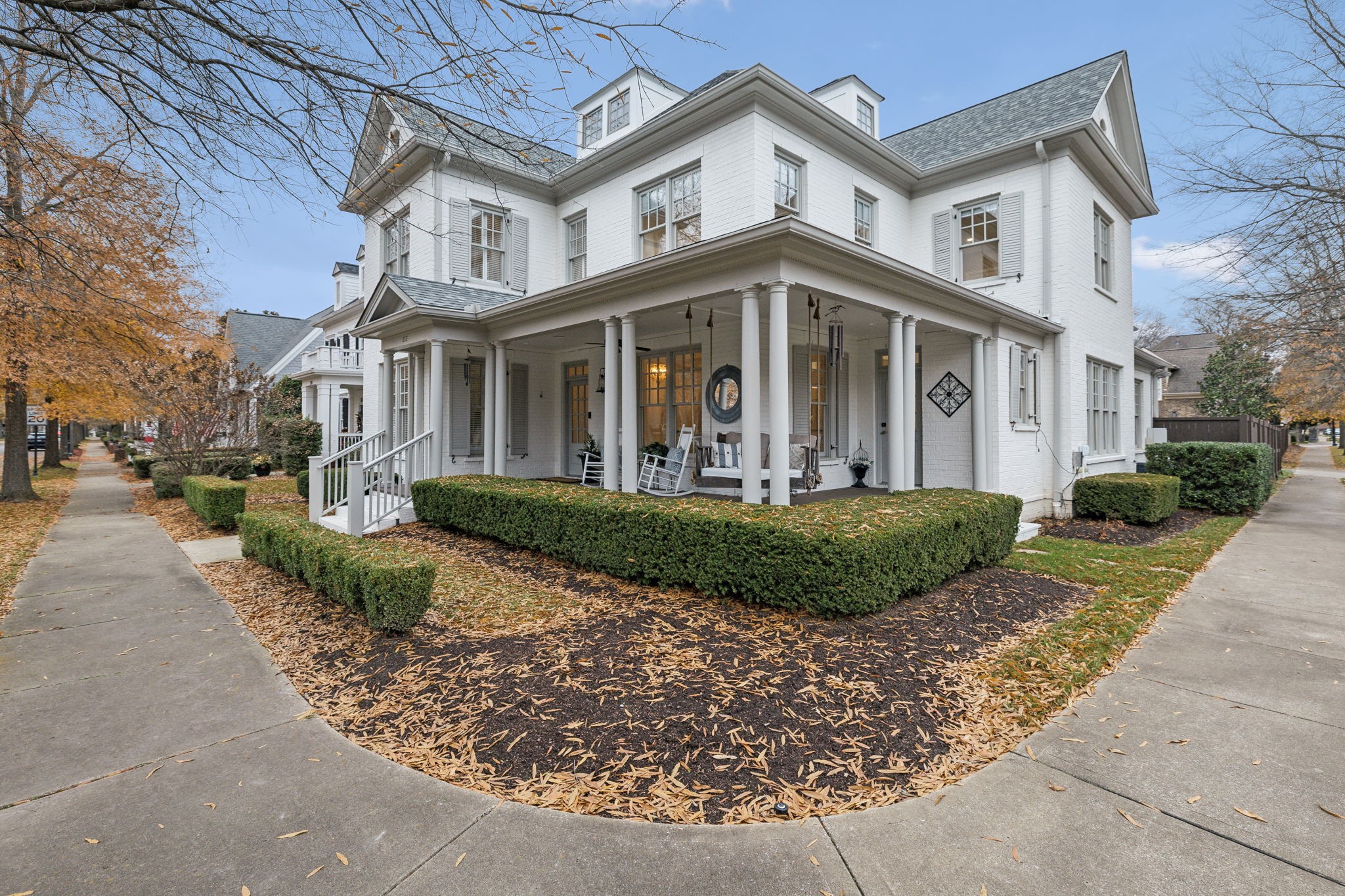 212 Cheltenham Ave