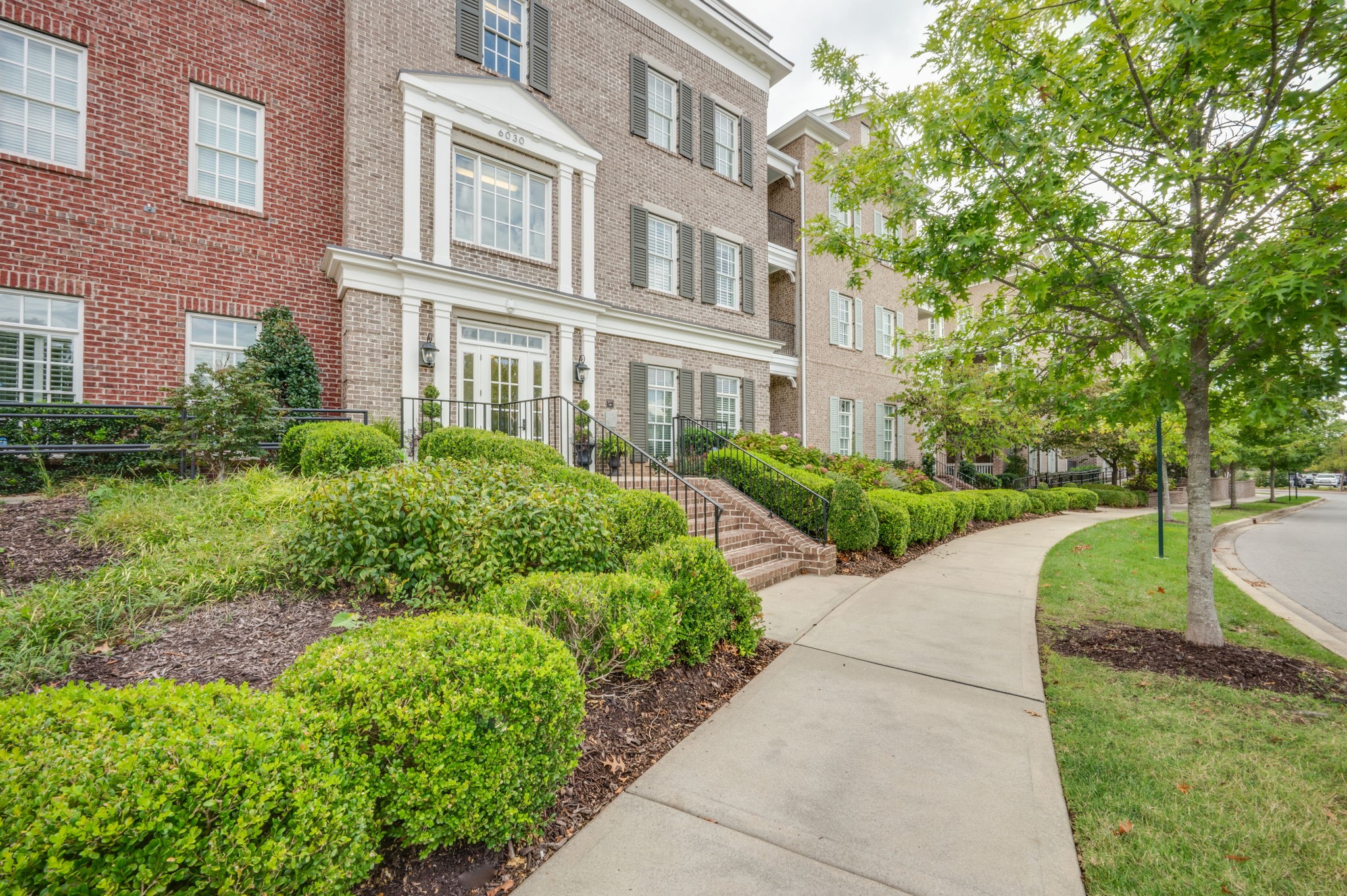 6030 Keats St Unit: 101