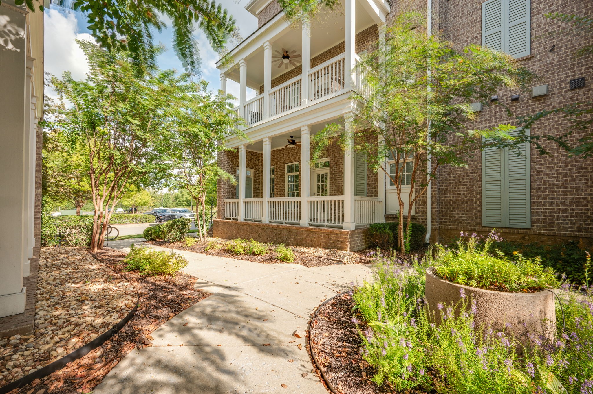 6030 Keats St Unit: 101