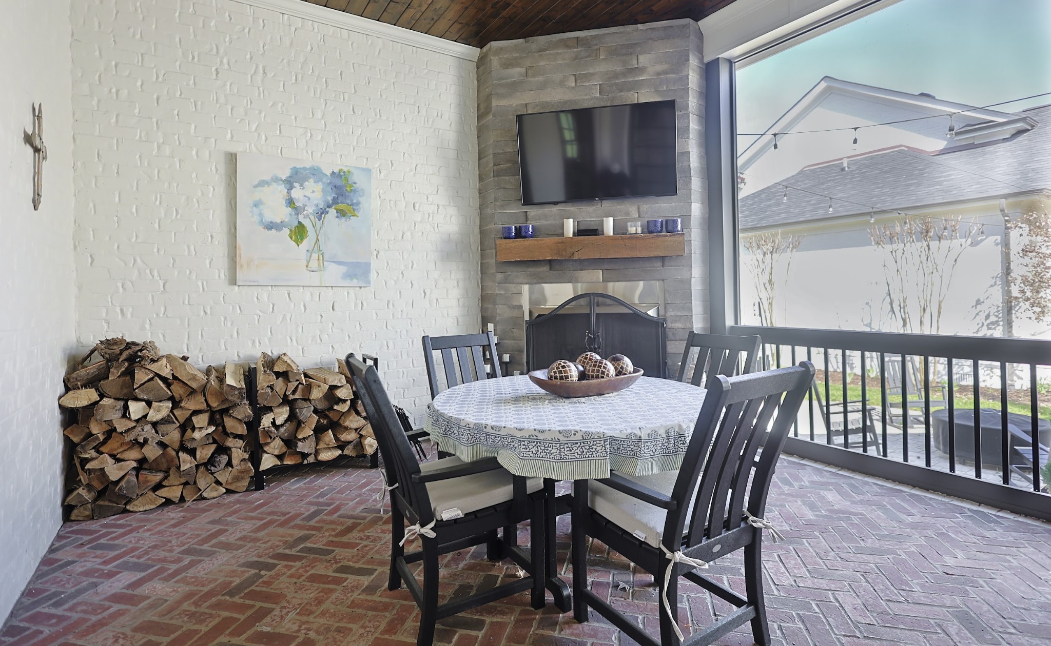 106 Glass Springs Dr