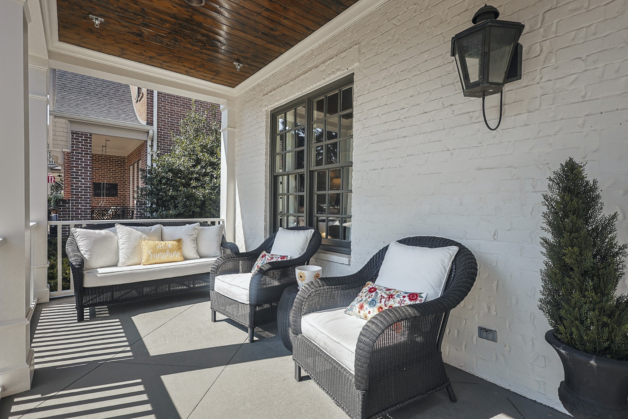 106 Glass Springs Dr