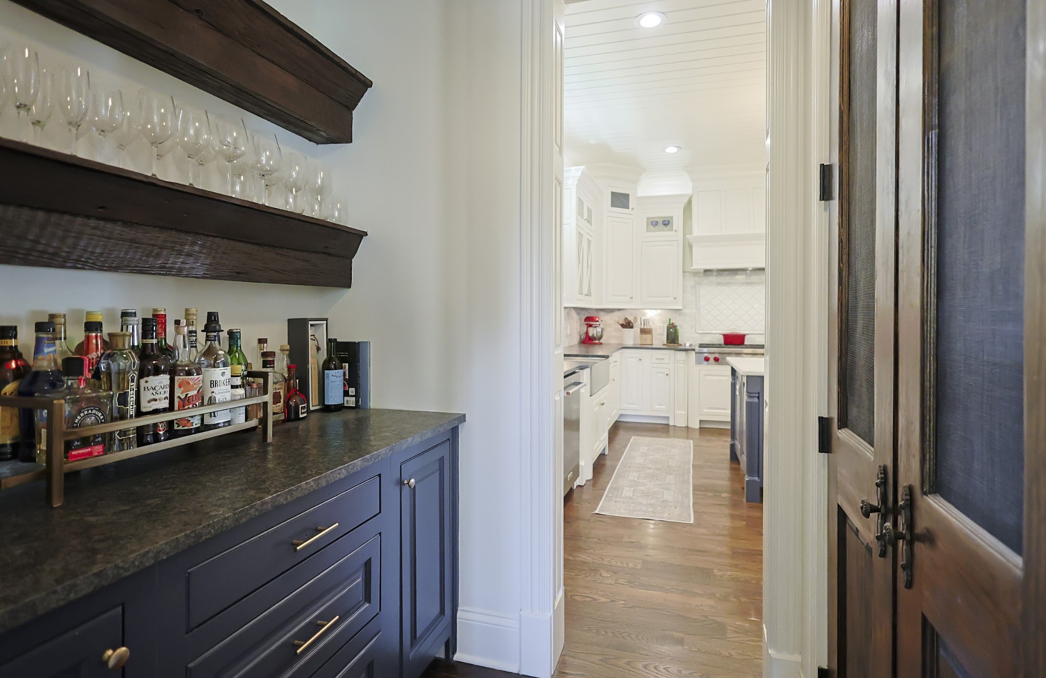 106 Glass Springs Dr