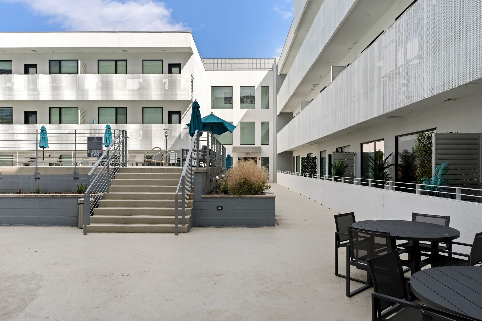 920 South St Unit: 320